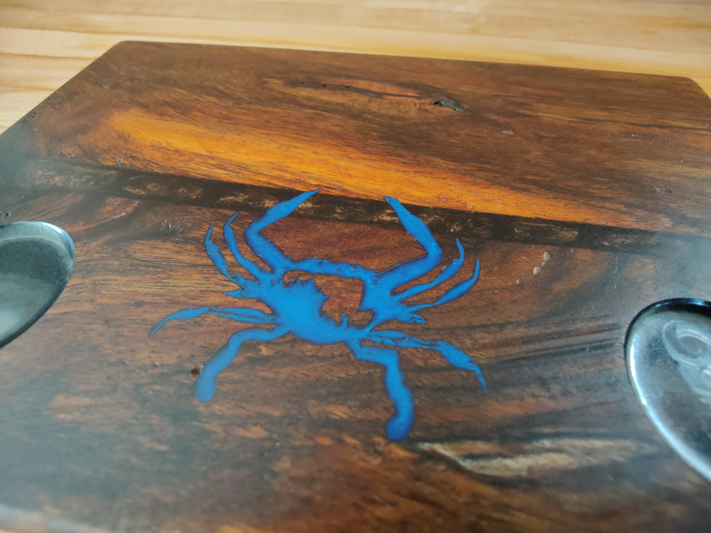 Shot Glass Display and Flight, Bottle Display, Carved Maryland Blue Crab, with Small Resin River Solid Shedua