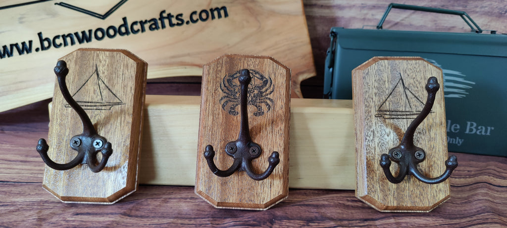 Handcrafted Mahogany Wall-Mounted Coat Hooks with Maryland Design
